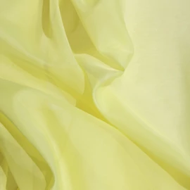 Voile függöny világoszöld színben, ólomzsinórral
