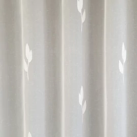 Bonita, fényáteresztő függöny anyag fehér színben, fehér levél mintával 175 cm magas, 