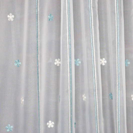 Fényáteresztő vitrázs függöny fehér, kék fehér virágos díszítéssel 60cm