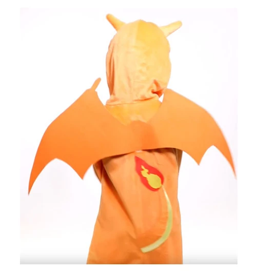 Pokémon Charizard jelmez 3-4 év