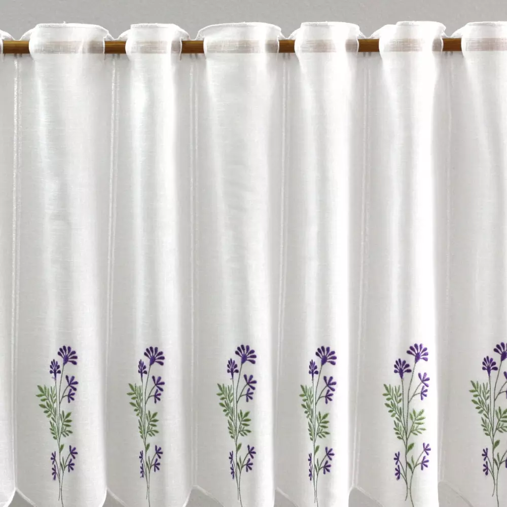 Fehér fényáteresztő vitrázs függöny, lila színű virágos díszítéssel 60 cm